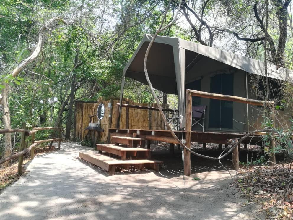 Askiesbos - Samochima Bush Camp Shakawe Екстер'єр фото