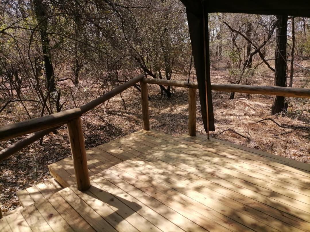Askiesbos - Samochima Bush Camp Shakawe Екстер'єр фото