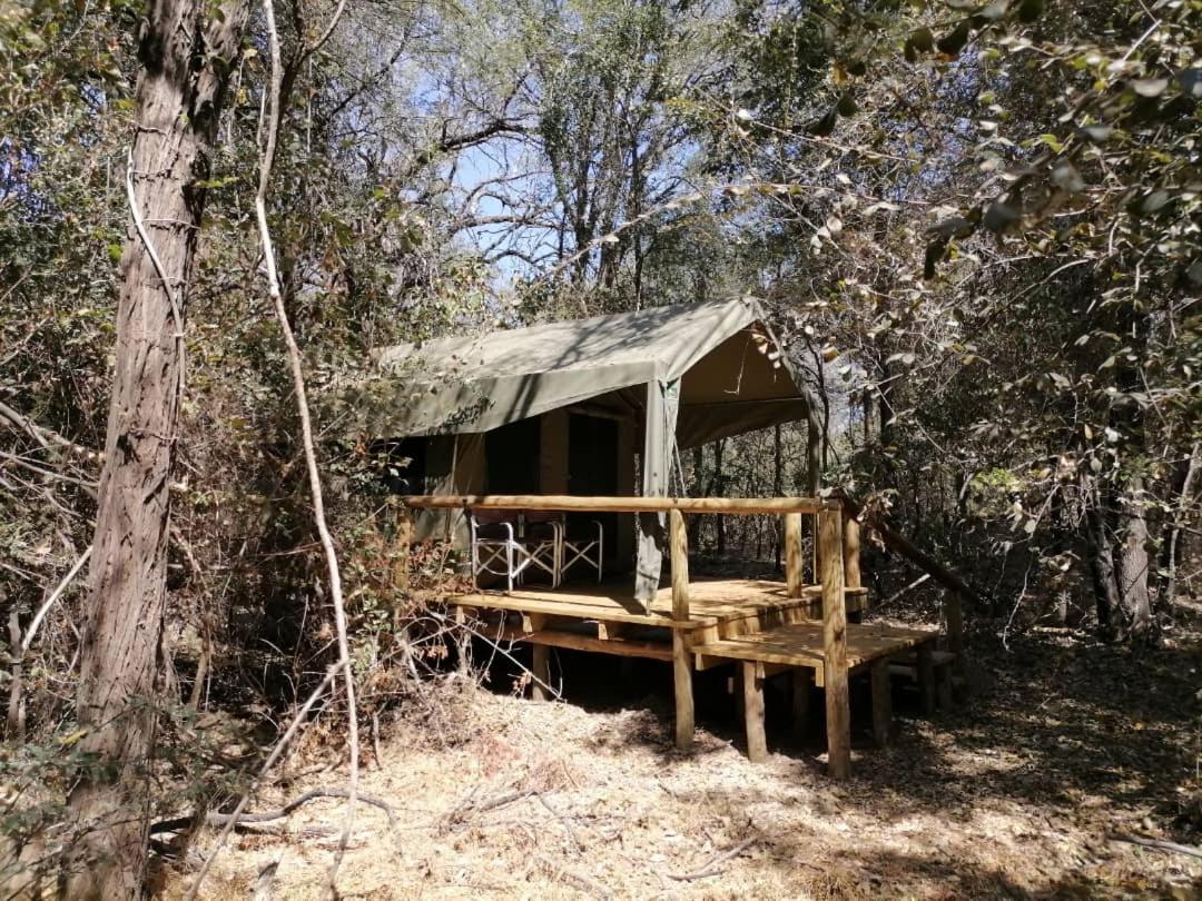 Askiesbos - Samochima Bush Camp Shakawe Екстер'єр фото